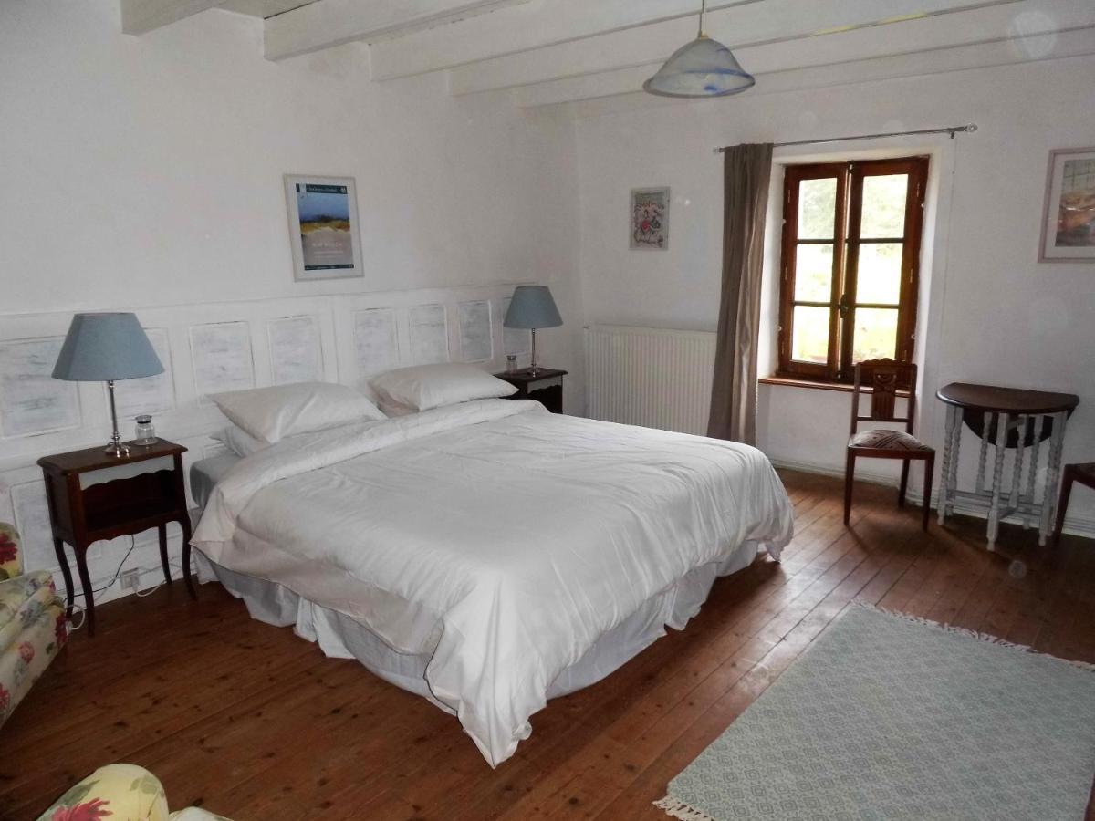 Bed and Breakfast La Bicyclette Bleue Montpinchon Exterior foto