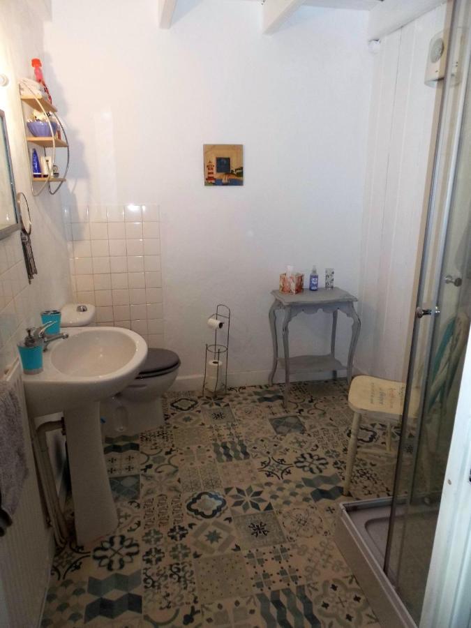Bed and Breakfast La Bicyclette Bleue Montpinchon Exterior foto