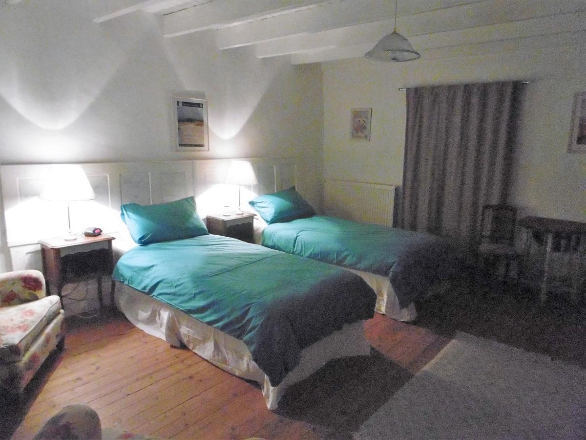 Bed and Breakfast La Bicyclette Bleue Montpinchon Exterior foto