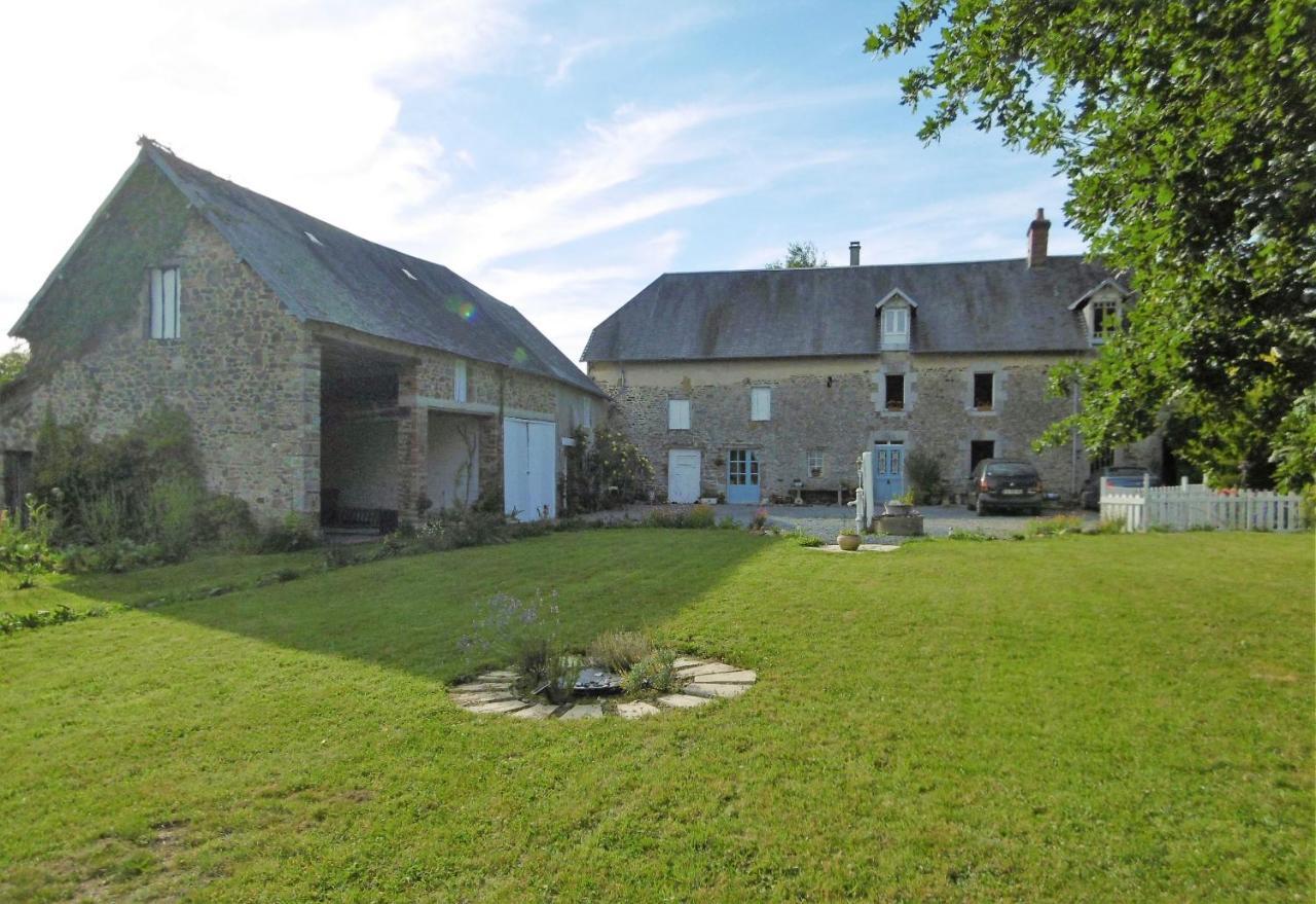 Bed and Breakfast La Bicyclette Bleue Montpinchon Exterior foto
