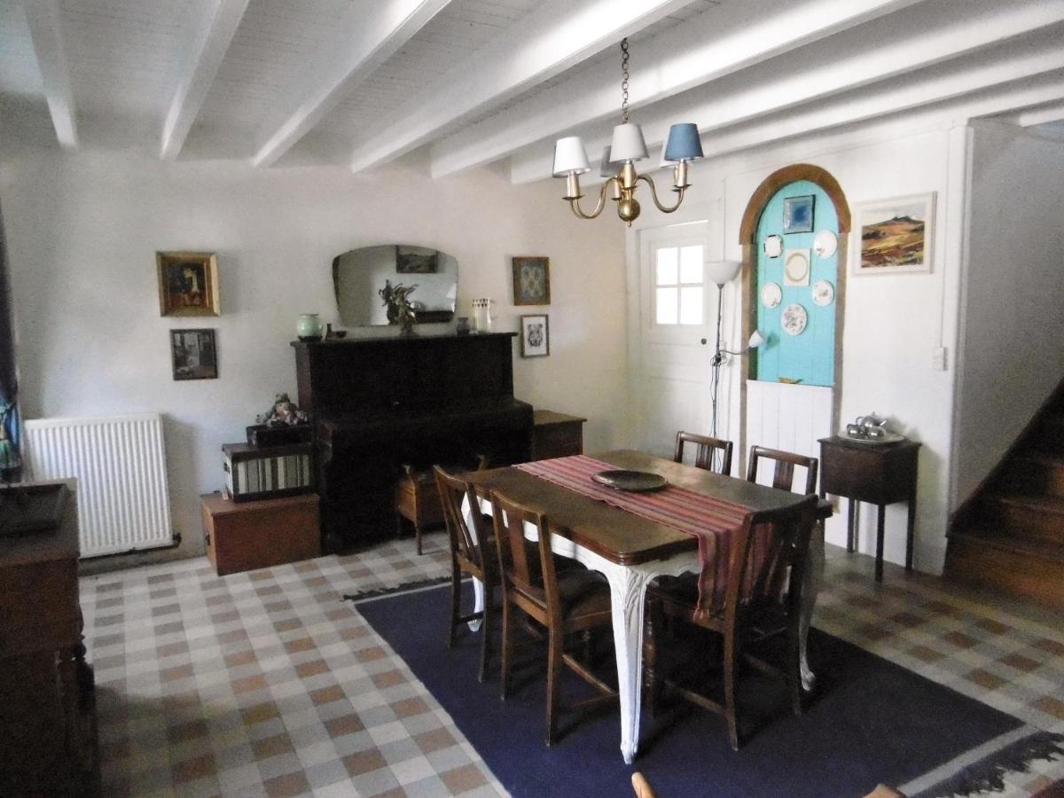 Bed and Breakfast La Bicyclette Bleue Montpinchon Exterior foto