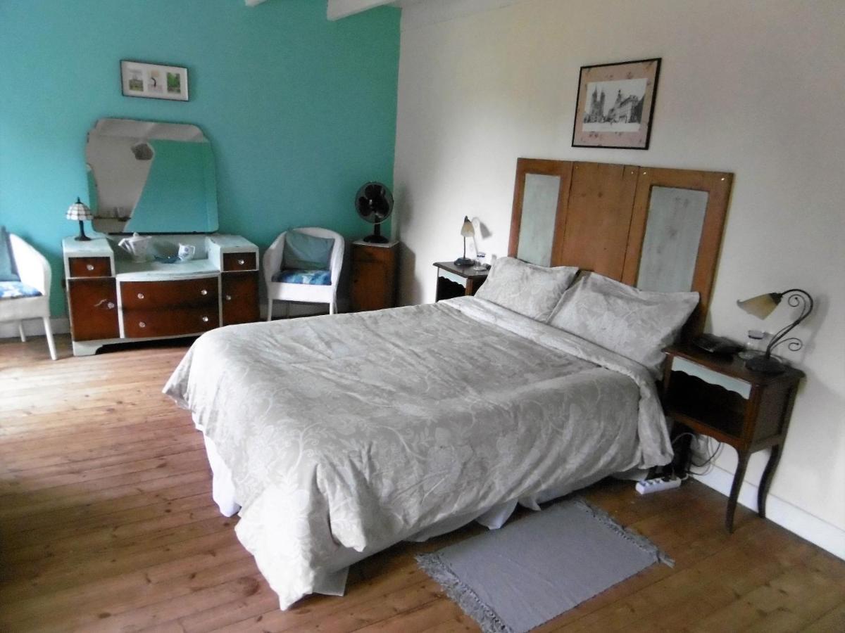 Bed and Breakfast La Bicyclette Bleue Montpinchon Exterior foto