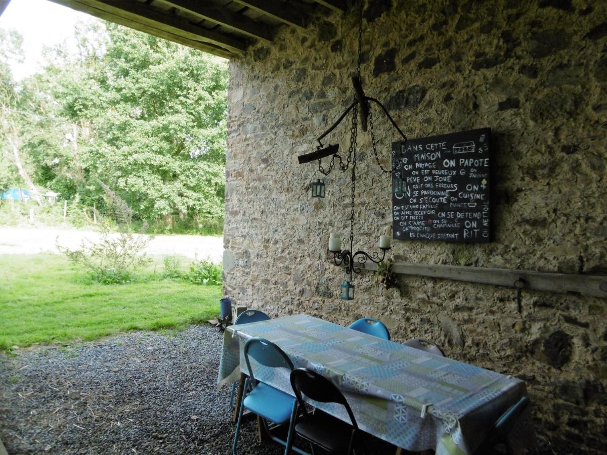 Bed and Breakfast La Bicyclette Bleue Montpinchon Exterior foto