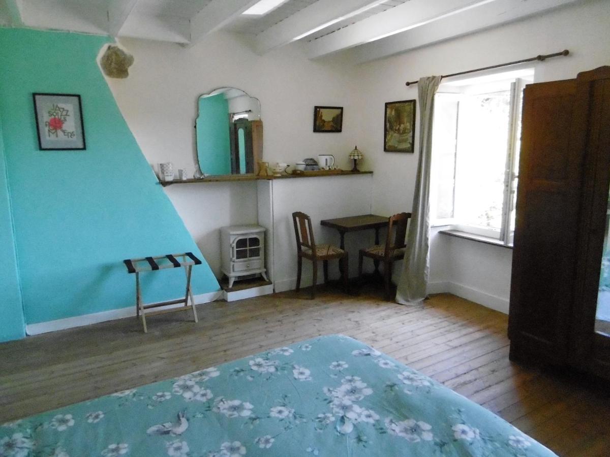 Bed and Breakfast La Bicyclette Bleue Montpinchon Exterior foto